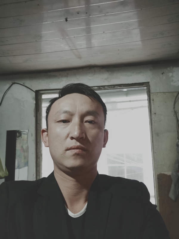 放弃爱你的第一张照片--贵阳上门女婿服务网